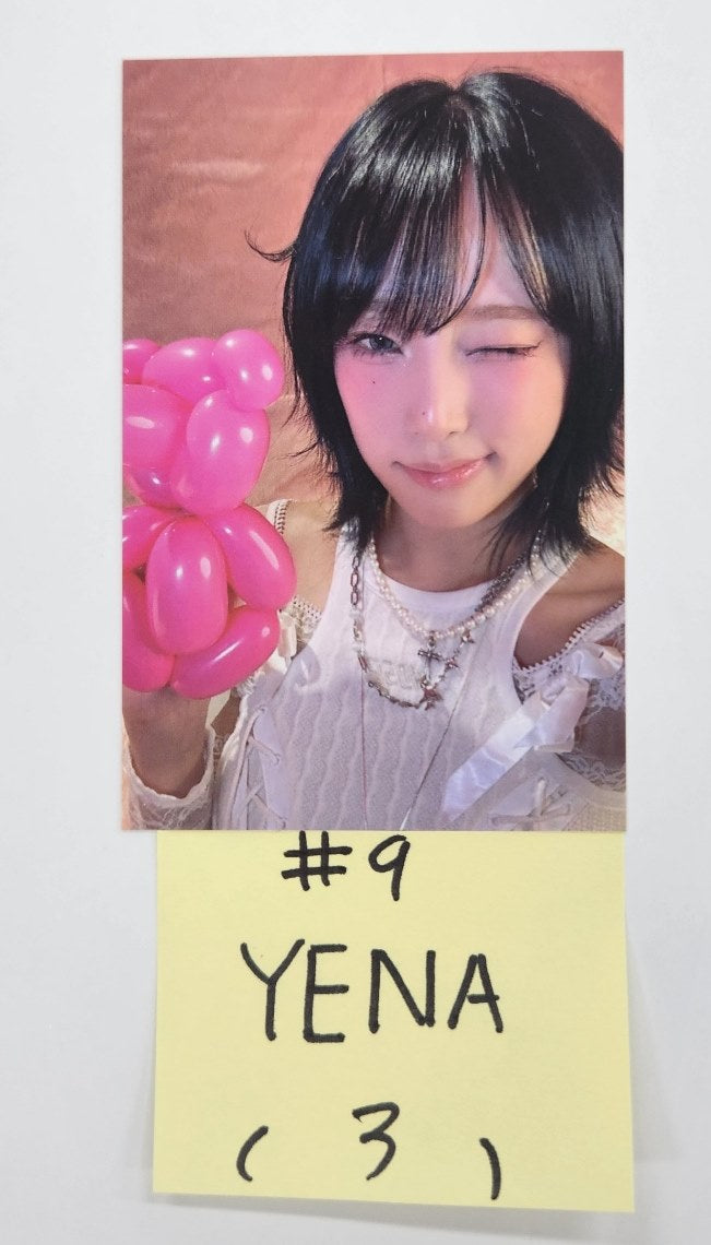 YENA "NEMONEMO" - Official Photocard [24.10.11] - HALLYUSUPERSTORE