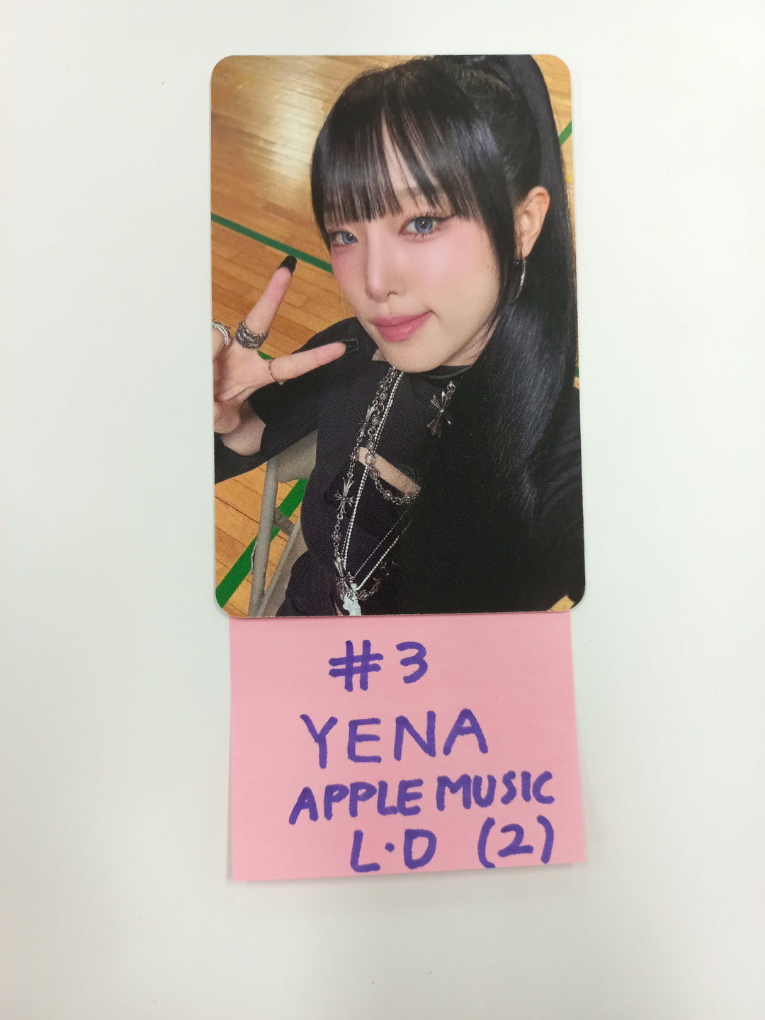 YENA "NEMONEMO" - Apple Music Lucky Draw Event Photocard [24.10.11] - HALLYUSUPERSTORE