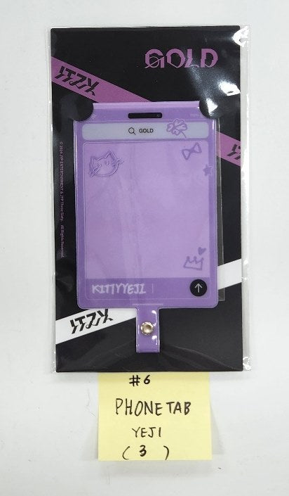 ITZY "Gold" - Pop-Up Store Official MD [TWINZY Custom Head, Twinzy Custom Pick, Light Ring Ver 2, Power Bank, CD Keyring, Phonetab, Sentiments Keyring, Hair Pin, Phone Grip, Necklace, Scrunchy] [24.10.16]