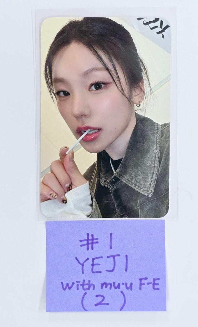 ITZY "Gold" - Withmuu Fansign Event Photocard [24.10.23]