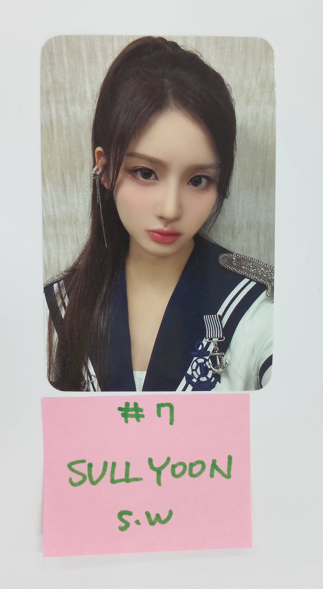 NMIXX "Fe3O4: STICK OUT" - Soundwave Fansign Event Photocard Round 8 [24.10.24]