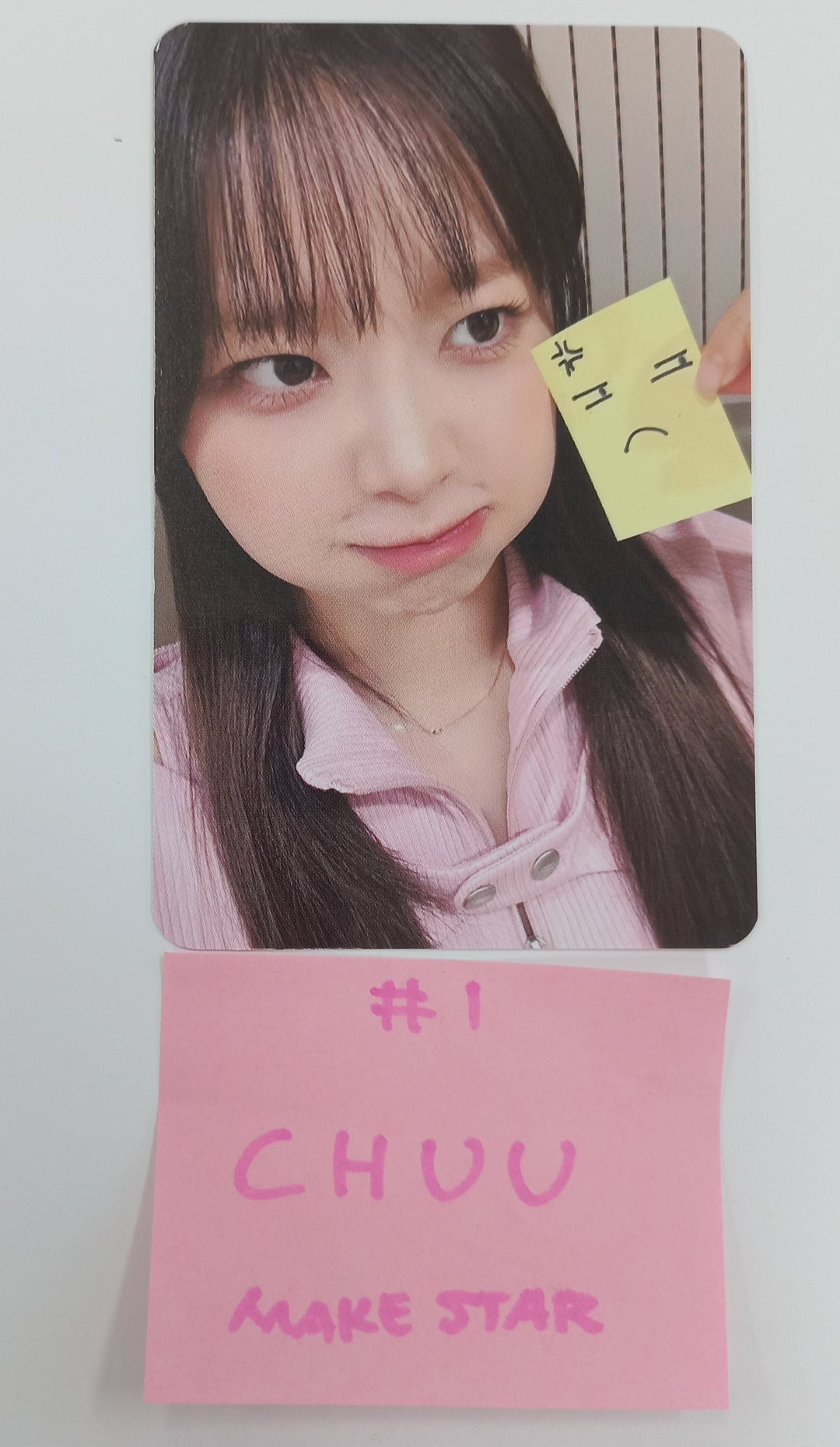 CHUU "Strawberry Rush" - Makestar Fansign Event Photocard Round 2 [24.10.24]