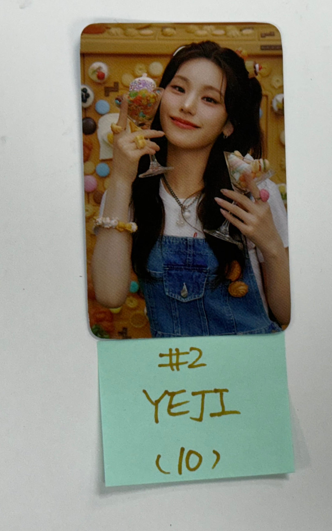 ITZY x TWINZY POP-UP STORE "믿지의 세포들" - Official Trading Photocard (1) [24.10.25]