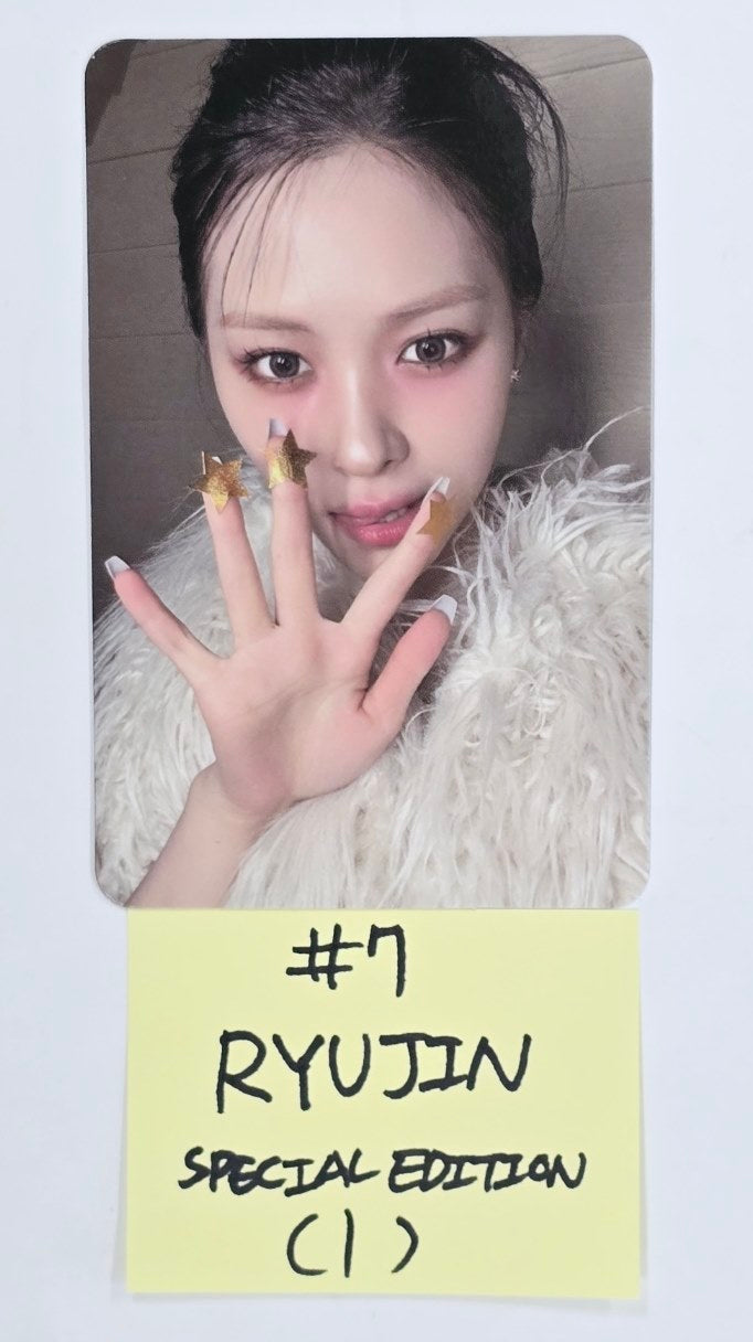 ITZY "Gold" - Official Photocard, Coin Photocard [Special Edition] [24.10.31]