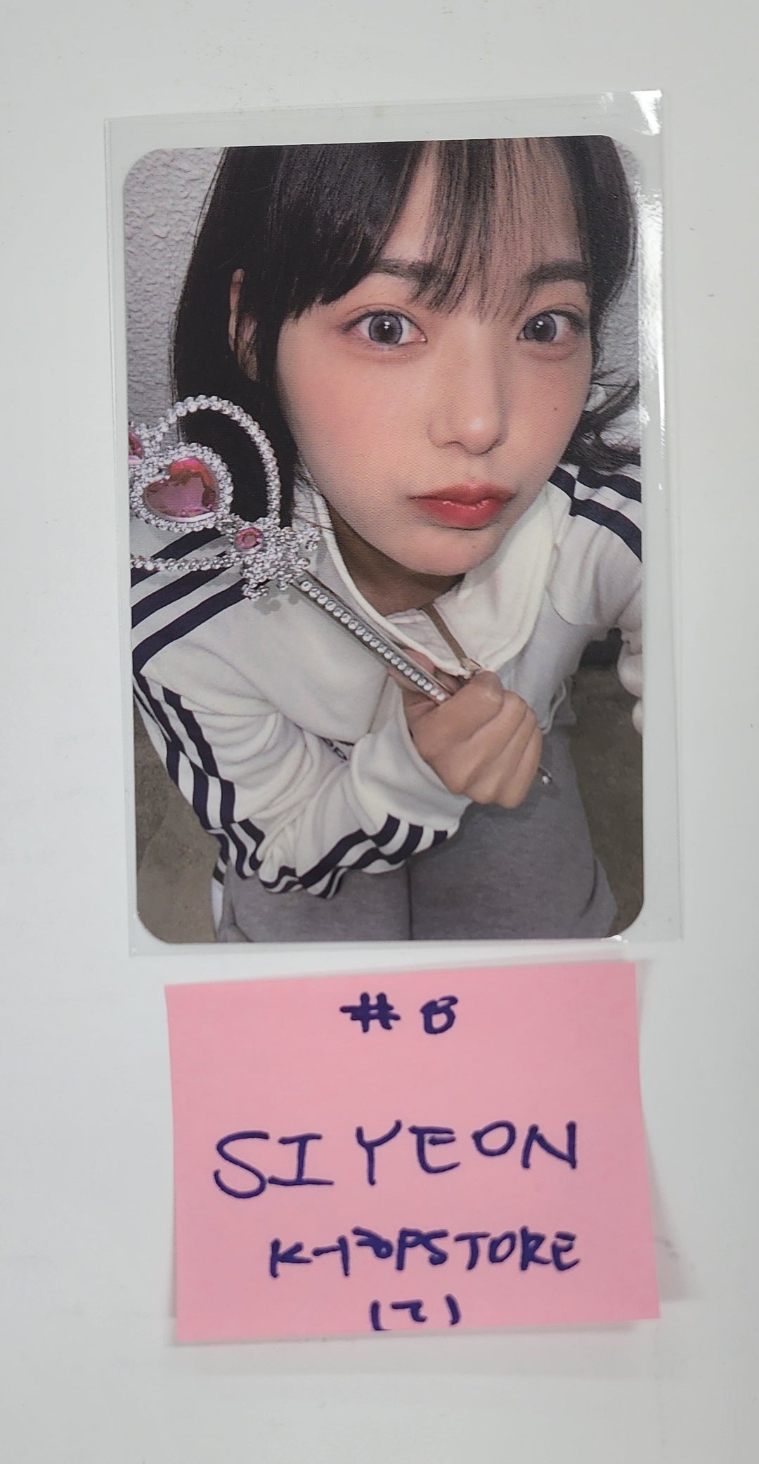 QWER "Algorithm's Blossom" - K-pop Store Fansign Event Photocard [24.11.1]