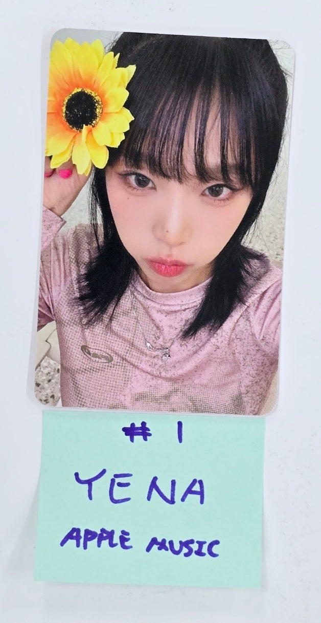 YENA "NEMONEMO" - Apple Music Fansign Event Photocard [24.11.4]