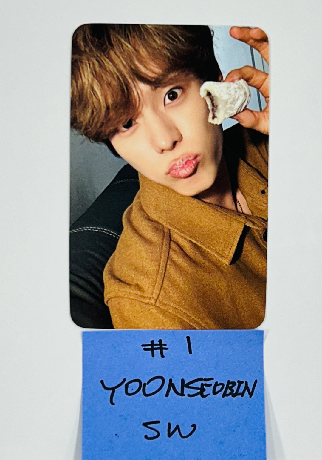 YOON SEOBIN "RIZZ" - Soundwave Fansign Event Photocard [24.11.5]