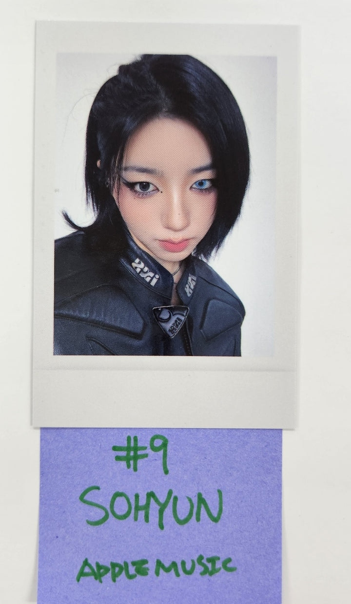 TripleS Visionary Vision "Performante" - Apple Music Fansign Event Photocard [24.11.5]