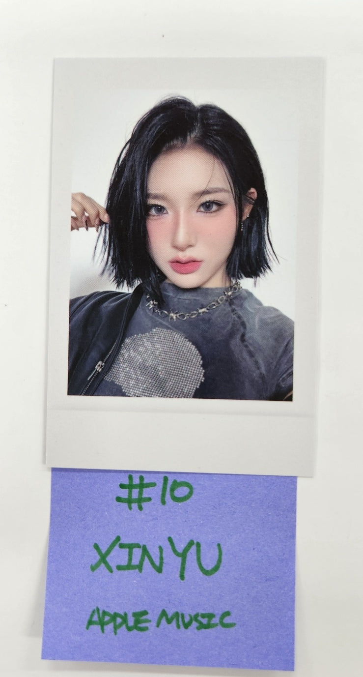 TripleS Visionary Vision "Performante" - Apple Music Fansign Event Photocard [24.11.5]