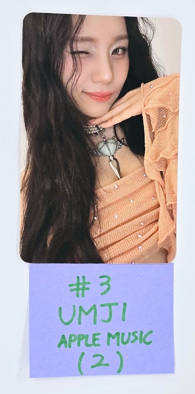 VIVIZ "VOYAGE" - Apple Music Pre-Order Benefit Photocard [QR ver.] [24.11.8]