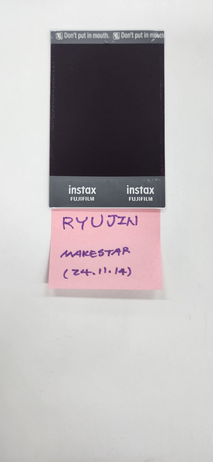 Ryuzin (Of ITZY) "Gold"- Hand Autographed(Signed) Polaroid [24.11.14]