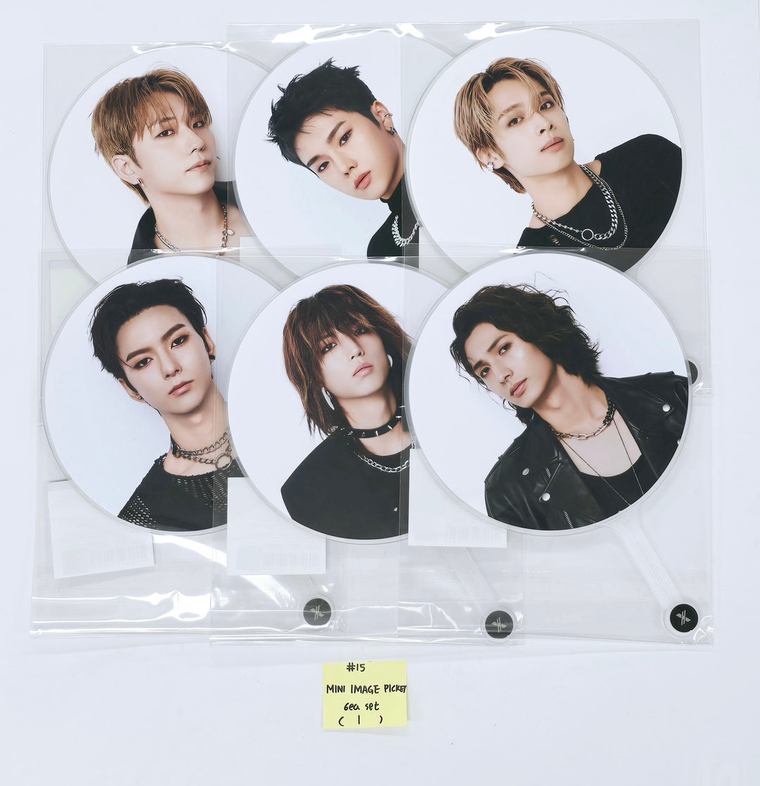 Xdinary Heroes "LIVE and FALL" Concert - Offline MD [Special Ticket Set, Badge, Collect Case, Photo Deco Set, Acrylic Stand, Image Picket, Plush Keyring, Scrunchie, Beret] [24.11.15]