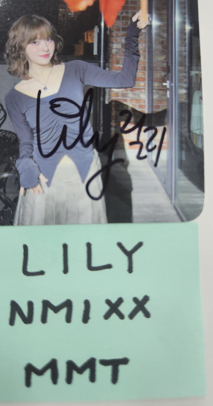 LILY (Of NMIXX) 'Fe3O4: STICK OUT' - Hand Autographed(Signed) Photocard [24.11.20]