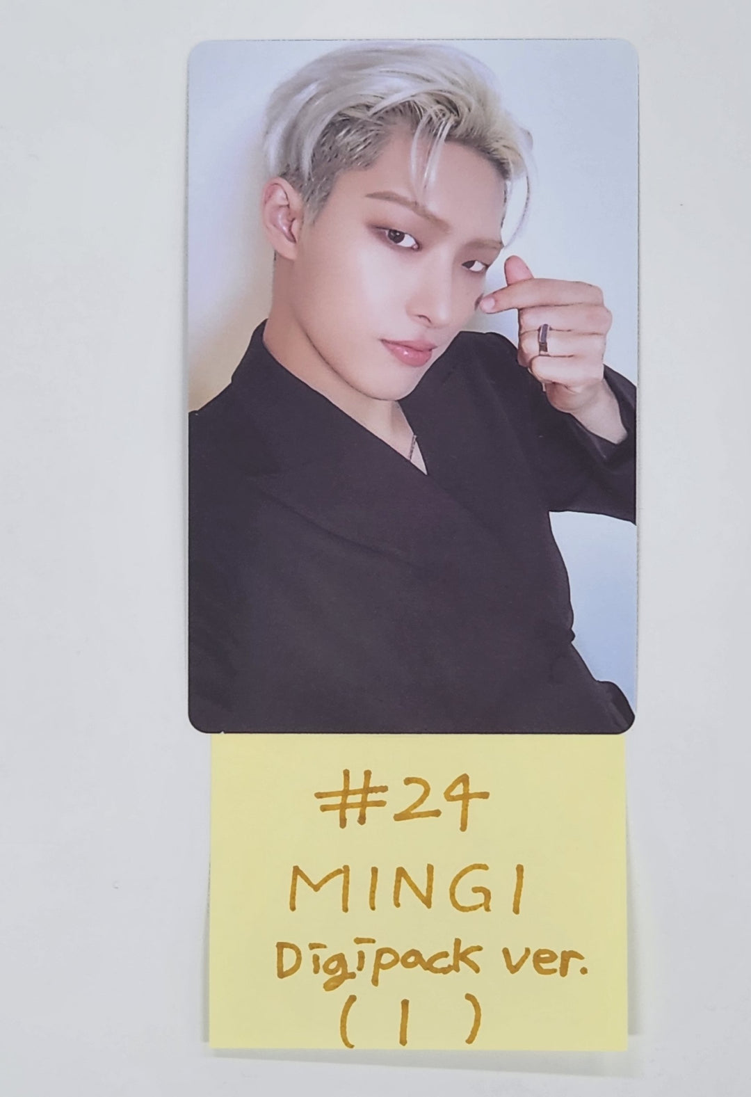 Ateez "GOLDEN HOUR : Part.2" - Official Photocard (2) [Digipack Ver.] [24.11.20]