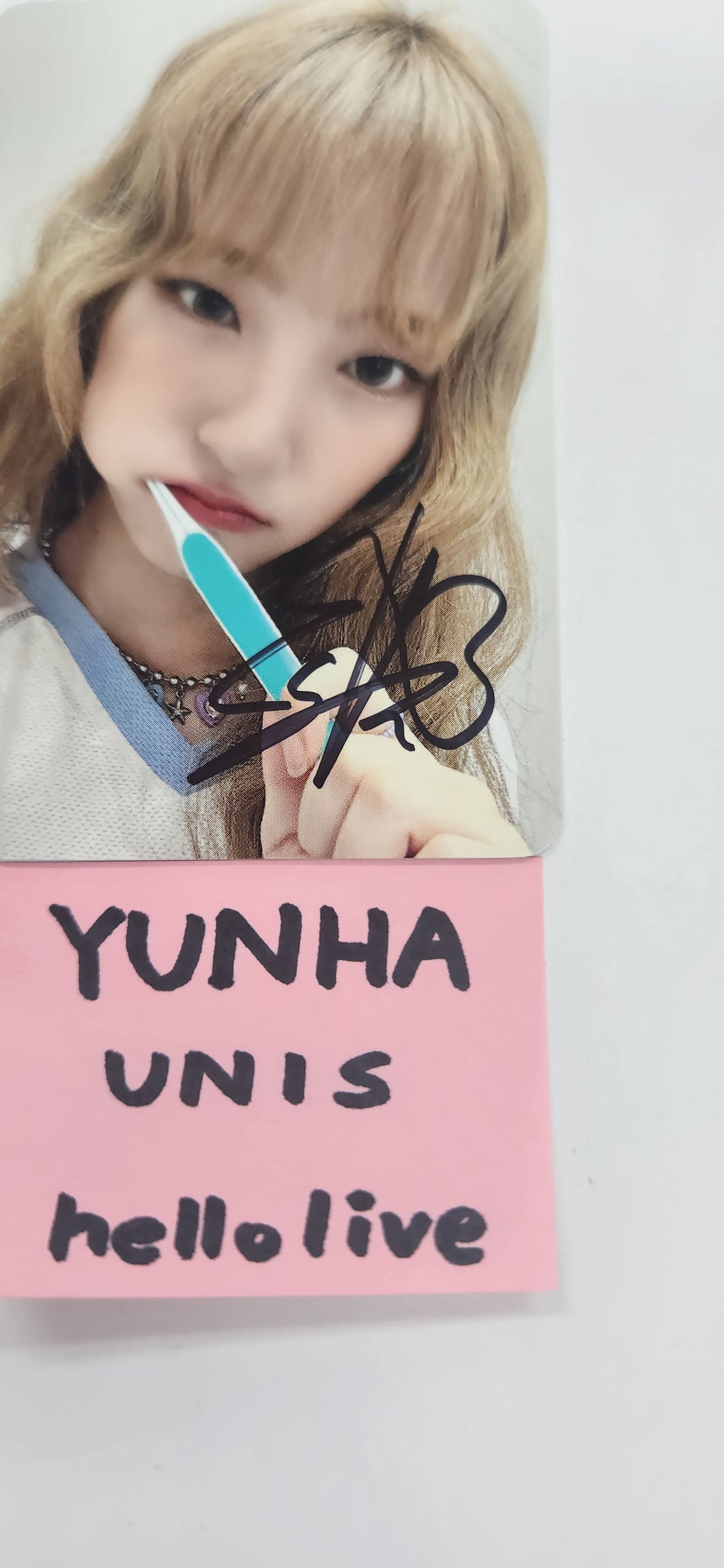 Yunha (Of UNIS) 'CURIOUS' - Hand Autographed(Signed) Photocard [24.11.822]