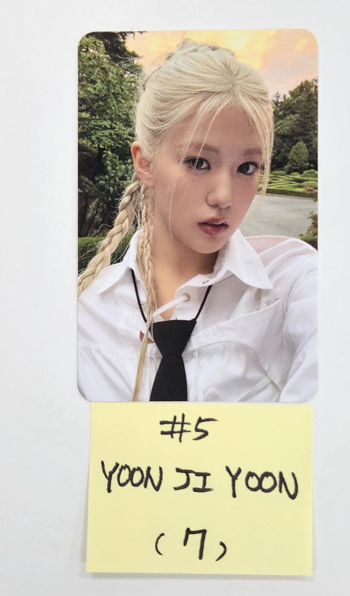 IZNA "N/a" - Official Photocard [24.11.26]