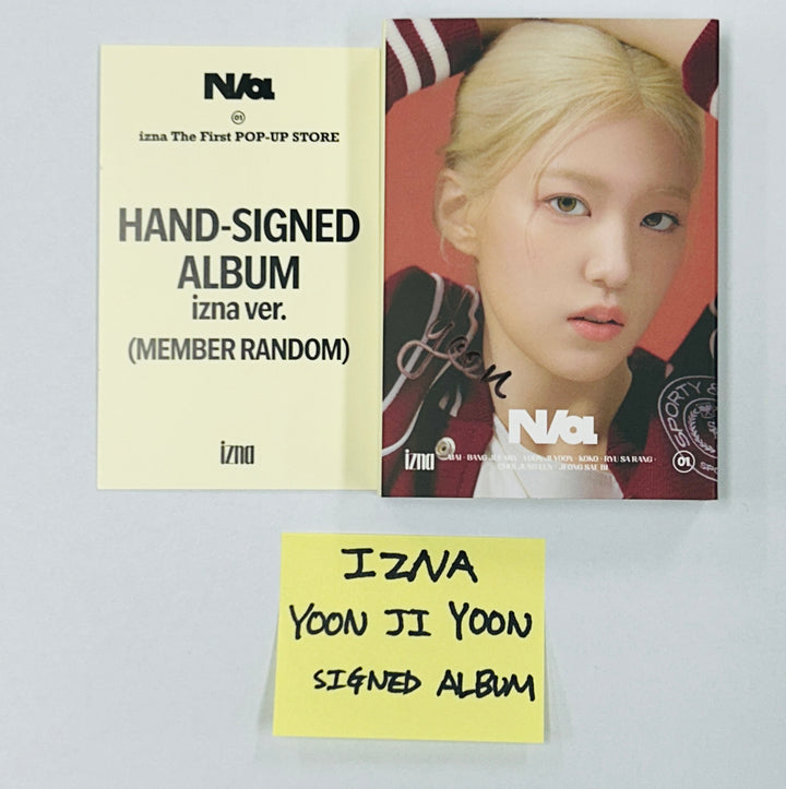 IZNA "N/a" - Hand Autographed(Signed) Album [NFC_Nemo Ver.] [24.11.29]