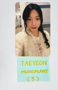 TAEYEON 