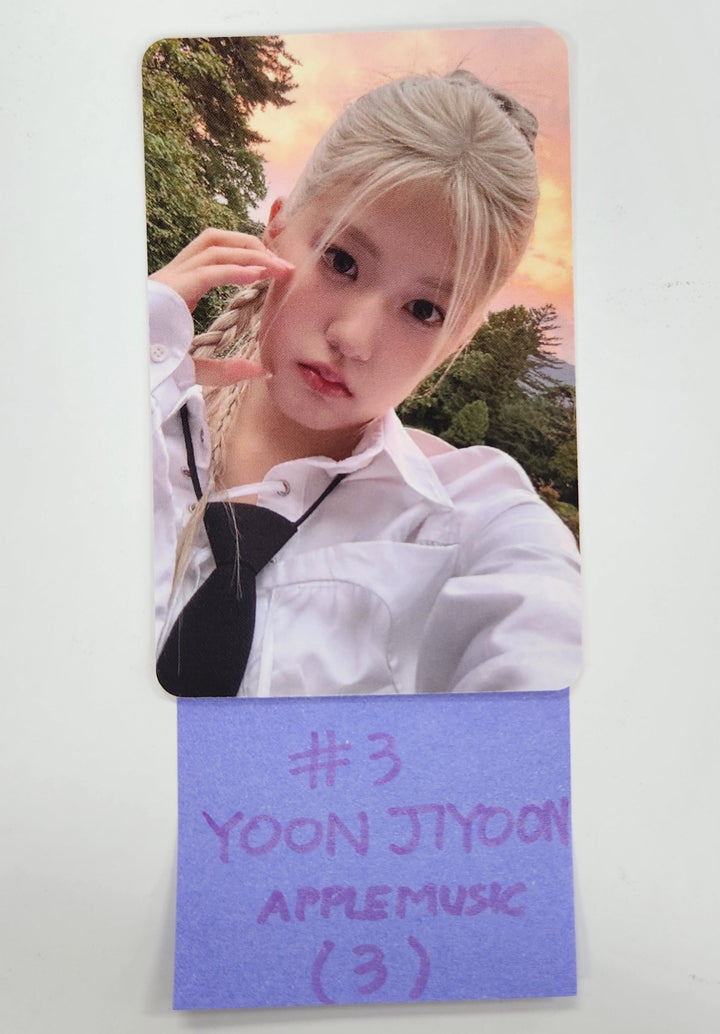 IZNA "N/a" - Apple Music Fansign Event Photocard [Nemo Ver.] [24.12.13]