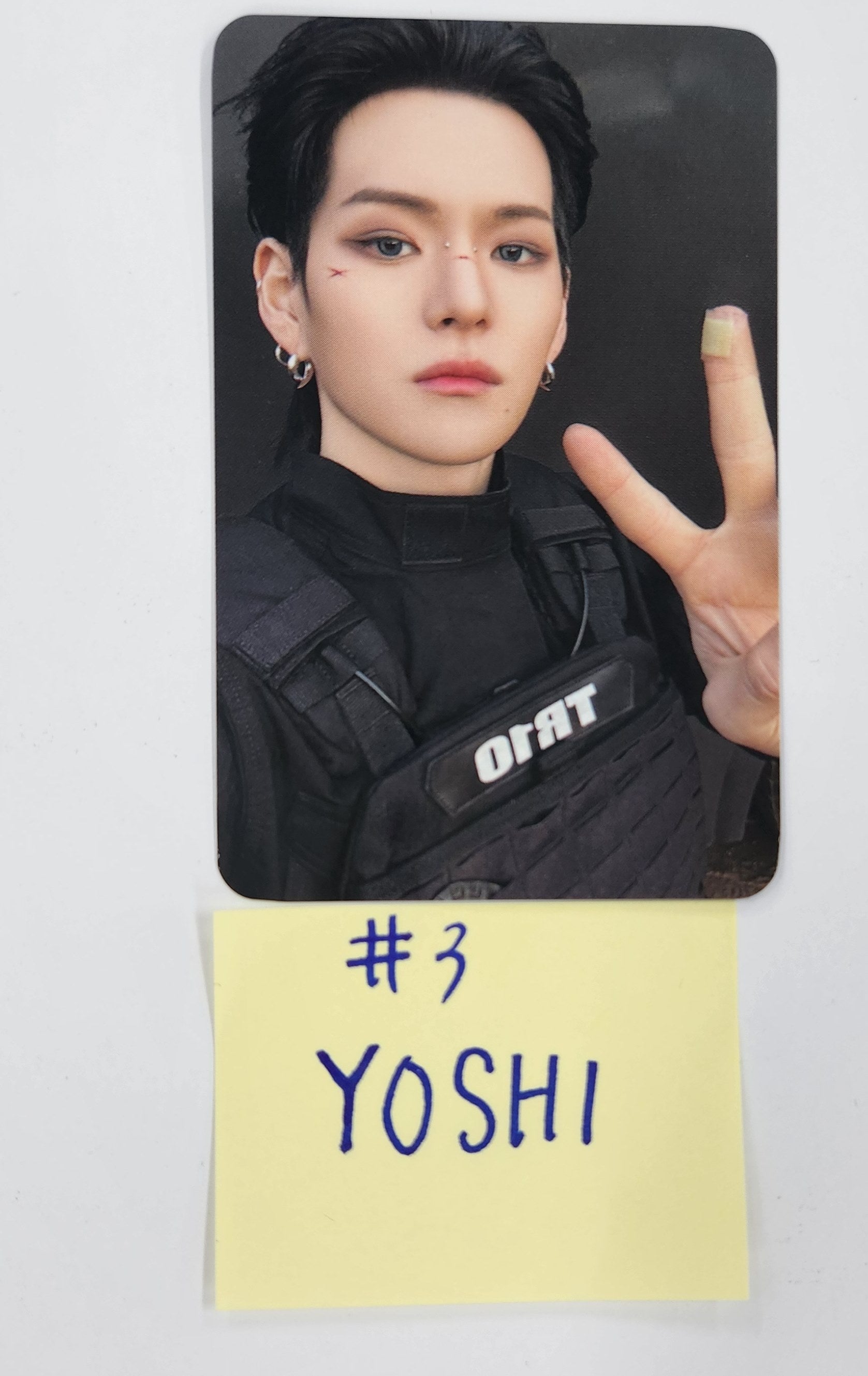 ヨシ　ラキドロ　treasure ktown4u coex Amazon.co.jp: TREASURE REBOOT Ktown4u COEX ラキドロ ジョンウ