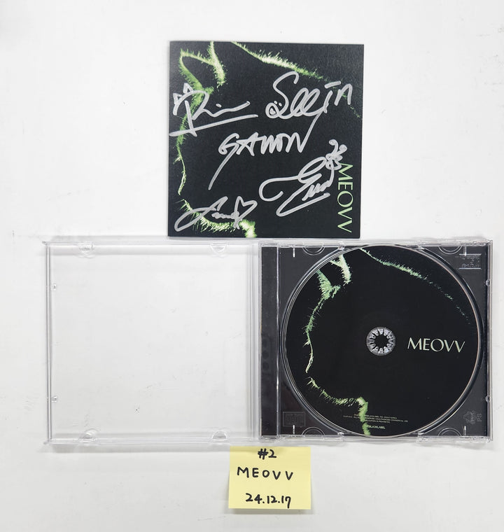 MEOVV "TOXIC" - Hand Autographed(Signed) Promo Album [24.12.17]