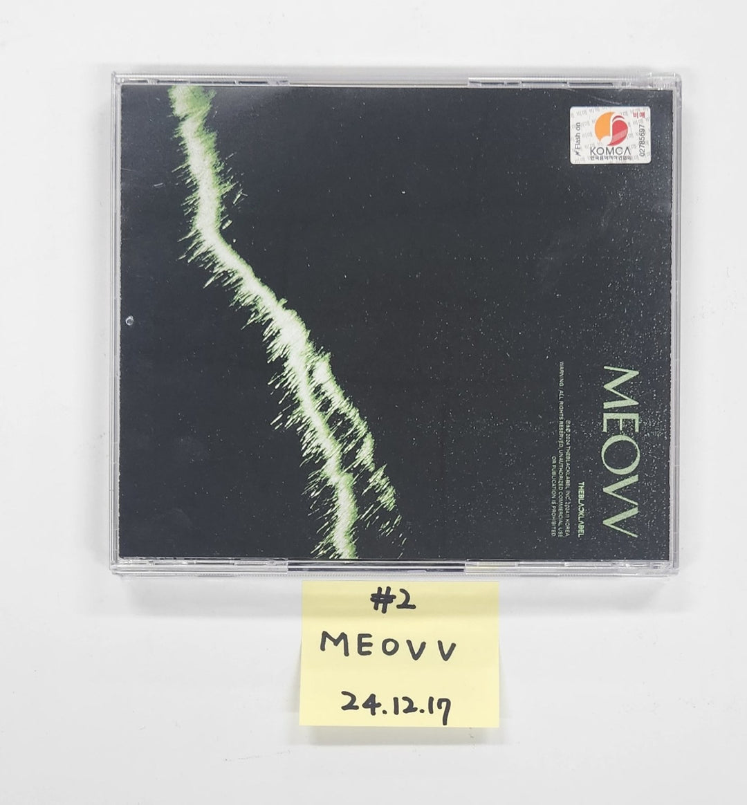 MEOVV "TOXIC" - Hand Autographed(Signed) Promo Album [24.12.17]