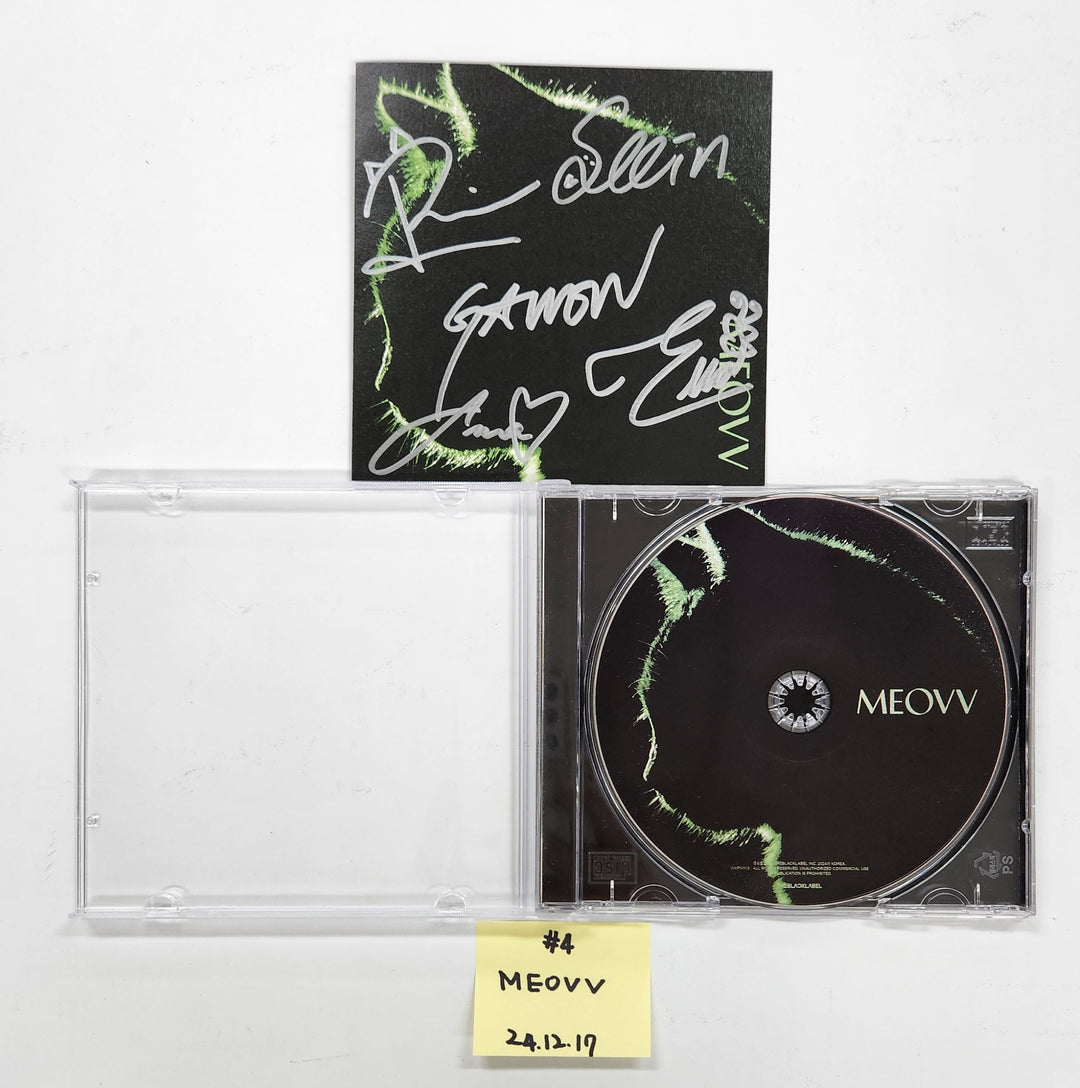 MEOVV "TOXIC" - Hand Autographed(Signed) Promo Album [24.12.17]