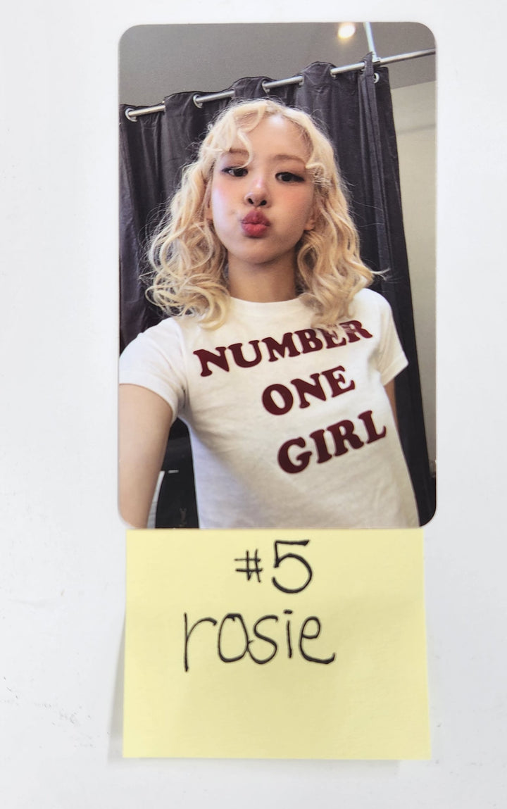 ROSÉ (of Black Pink) "rosie" - Official Photocard [24.12.17]