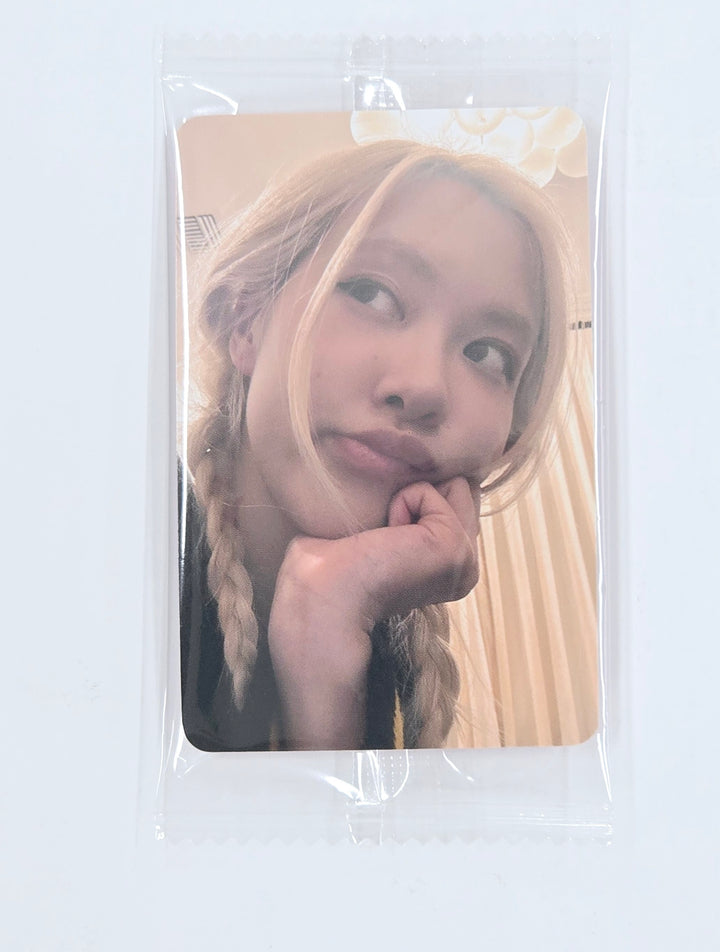 ROSÉ (of Black Pink) "rosie" - Ktown4U Fansign Event Photocard [24.12.18]