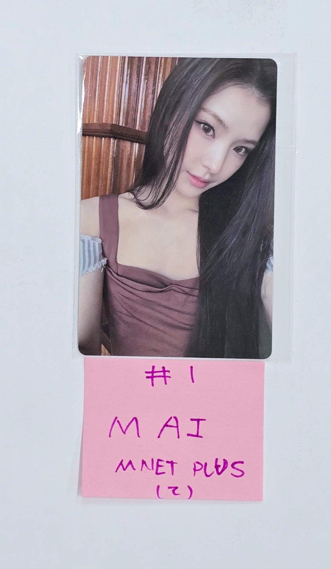 IZNA "N/a" - Mnet Plus Pre-Order Benefit Photocard [Nemo Ver.] [24.12.19]