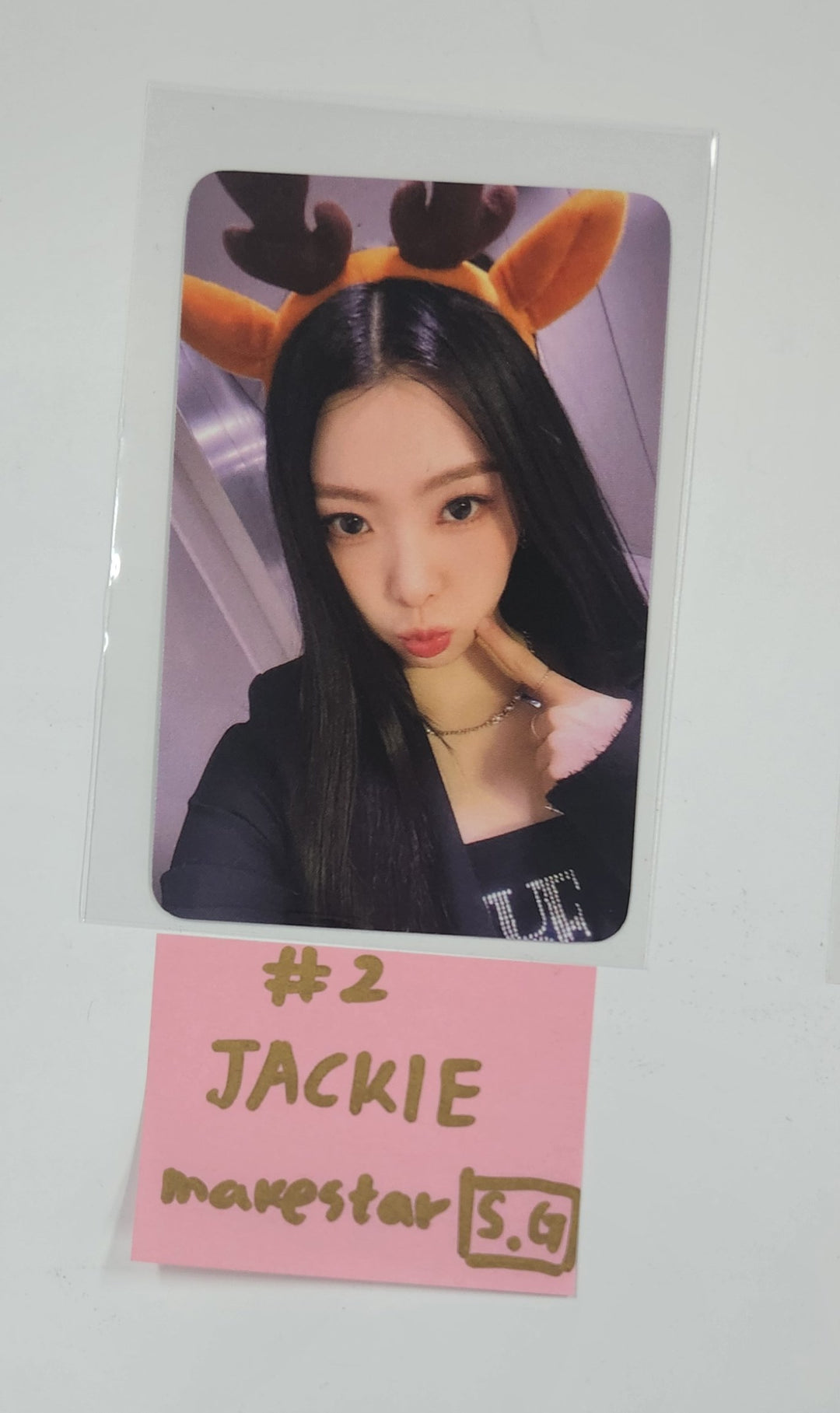 ICHILLIN "CHILLIN' OFFICE" 2025 SEASON'S GREETINGS - Makestar Fansign Event Photocard [24.12.23]