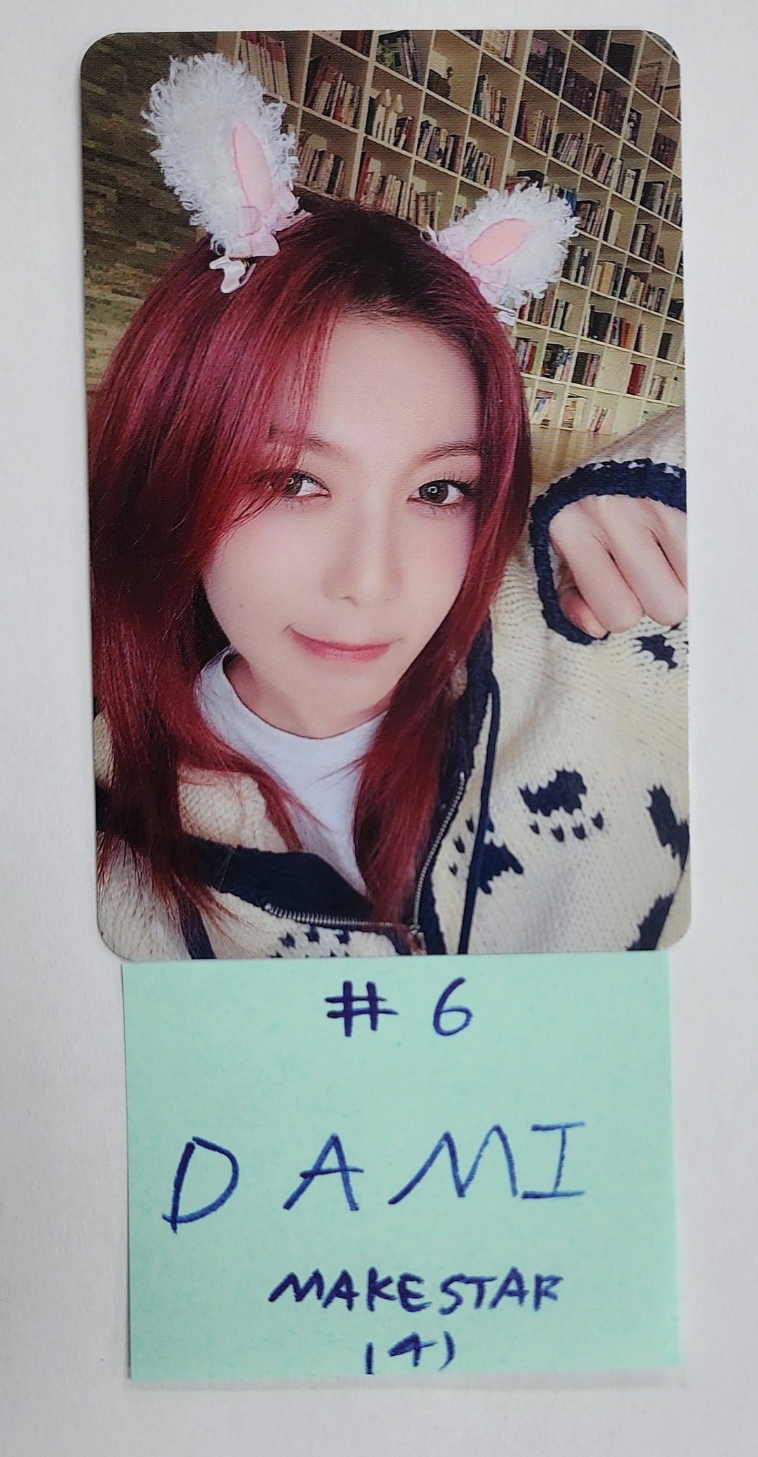 Dreamcatcher "My Christmas Sweet Love" - Makestar Pre-Order Benefit Photocard [Poca Ver.] [24.12.26]