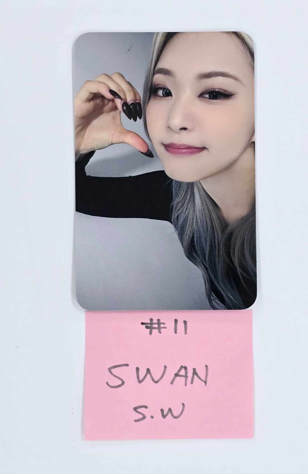 PURPLE KISS "HEADWAY" - Soundwave Fansign Event Photocard Round 5 [24.12.27]