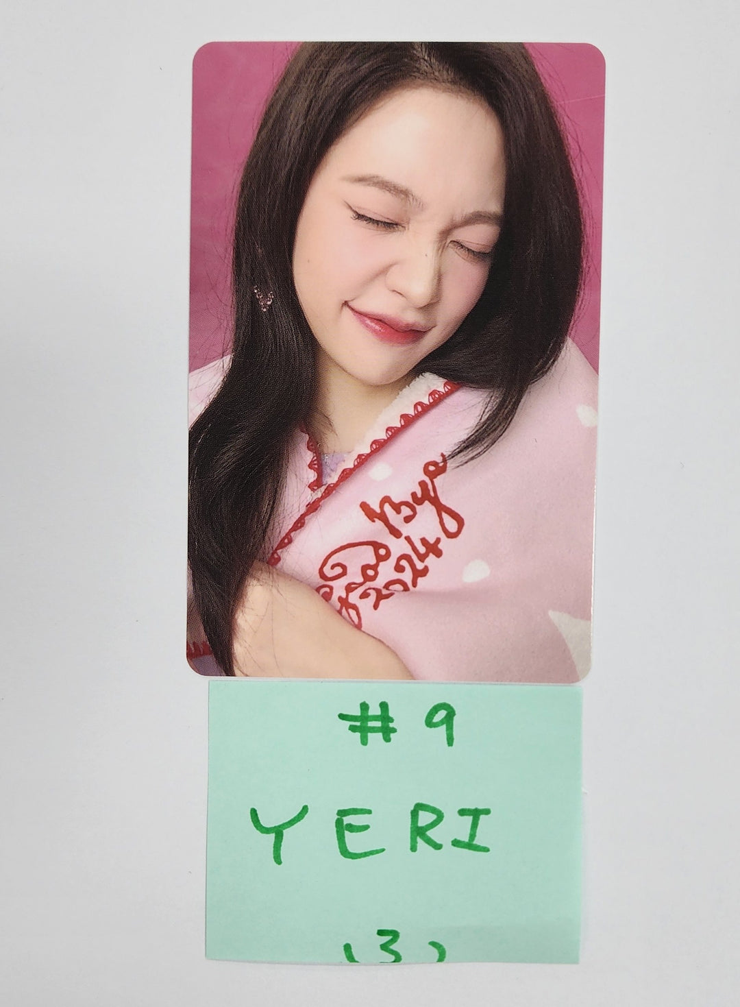 Red Velvet "2024 PINK CHRISTMAS" - Official Photocard [24.12.30]