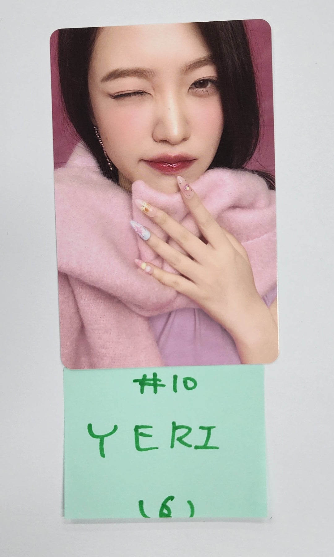 Red Velvet "2024 PINK CHRISTMAS" - Official Photocard [24.12.30]