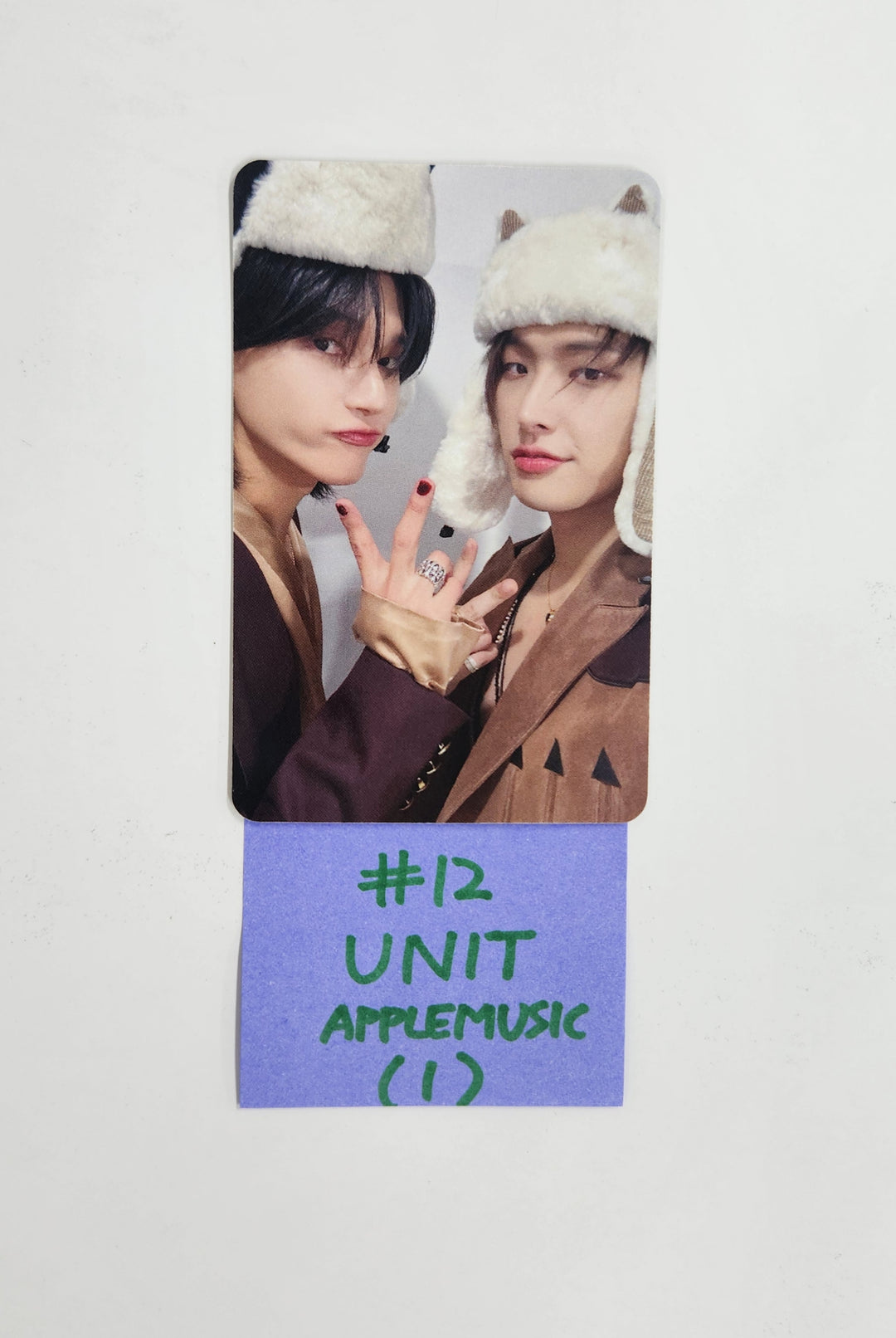 Ateez "GOLDEN HOUR : Part.2" - Apple Music Fansign Event Photocard [24.12.18] (Restocked 12/31)