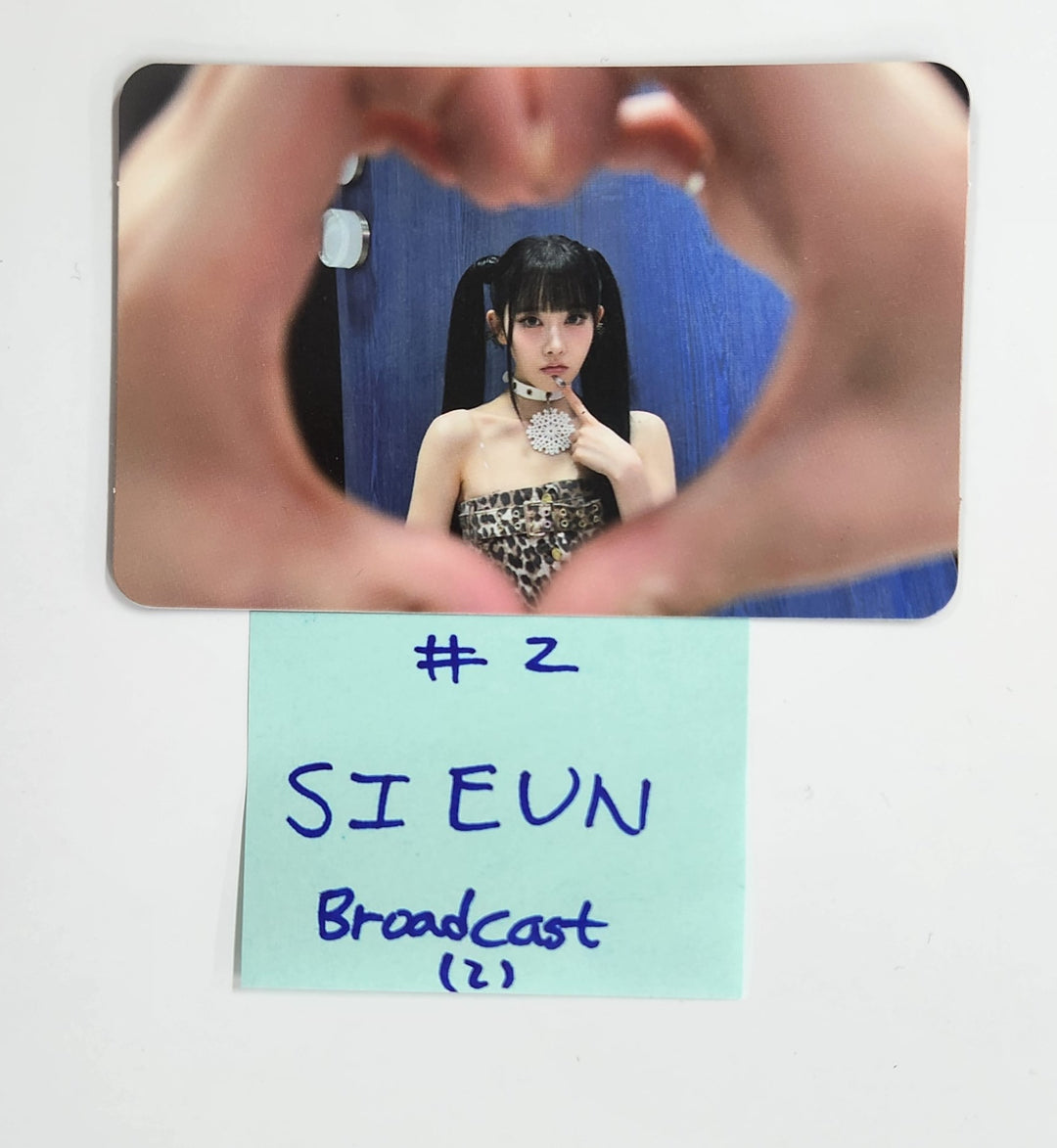 StayC - Broadcast Photocard [25.1.3]