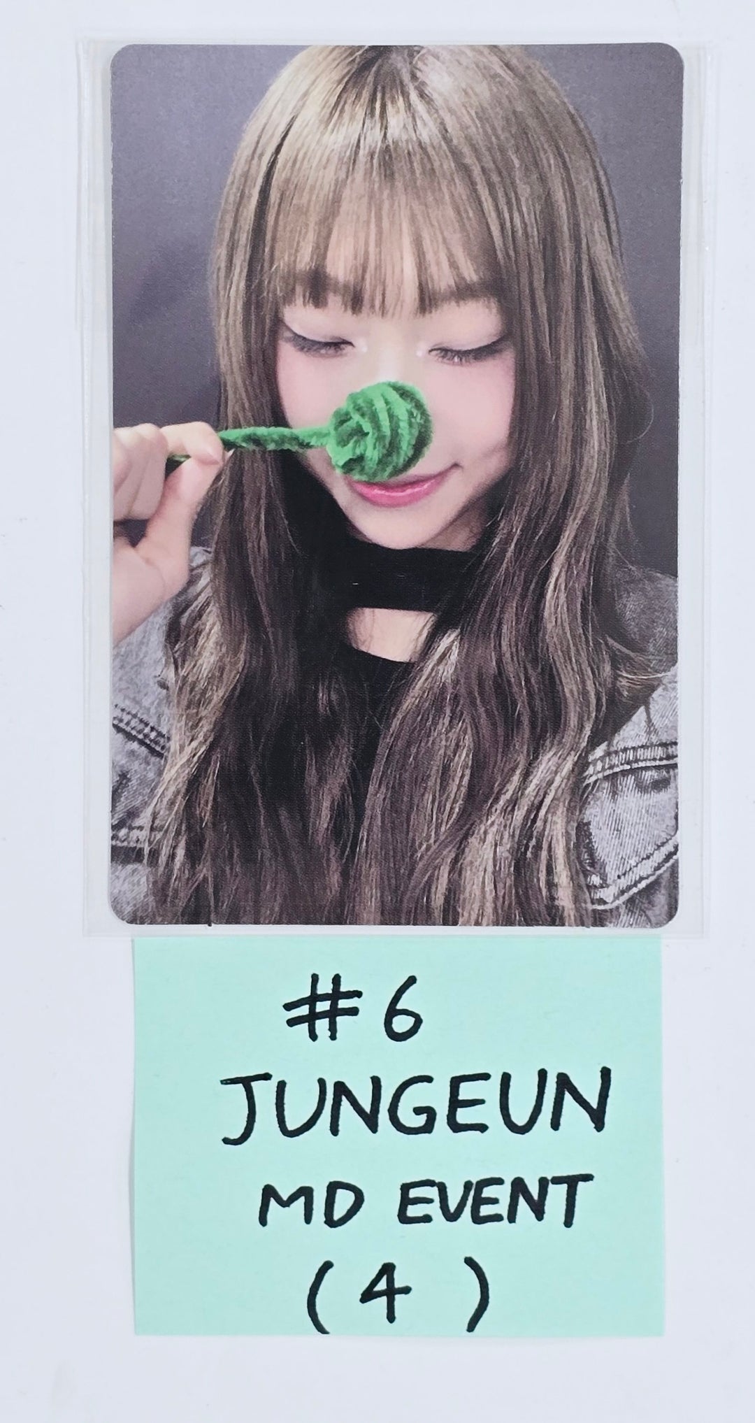 IZNA "N/a" - MD Event Photocard [25.1.9]