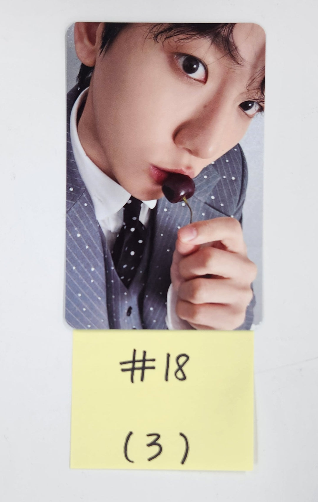 BAEKHYUN 2024 CHRISTMAS FANMEETING - Official Trading Photocard [25.1.21]