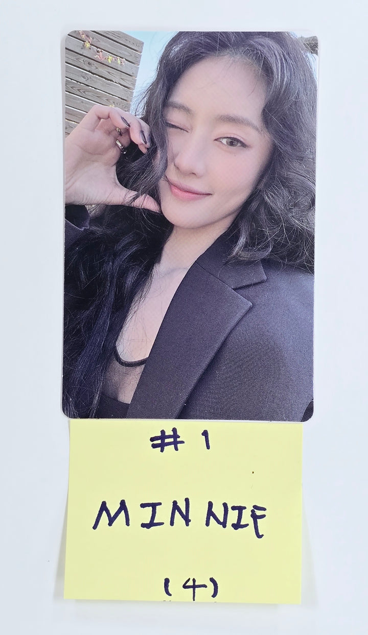 Minnie (of (G)I-DLE) "HER" - Official Photocard [25.1.22]