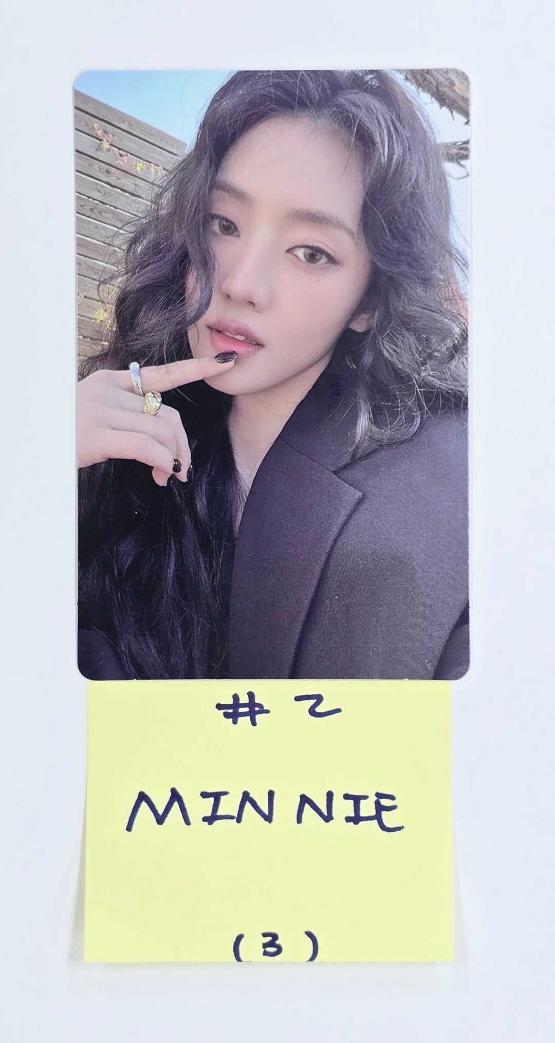 Minnie (of (G)I-DLE) "HER" - Official Photocard [25.1.22]