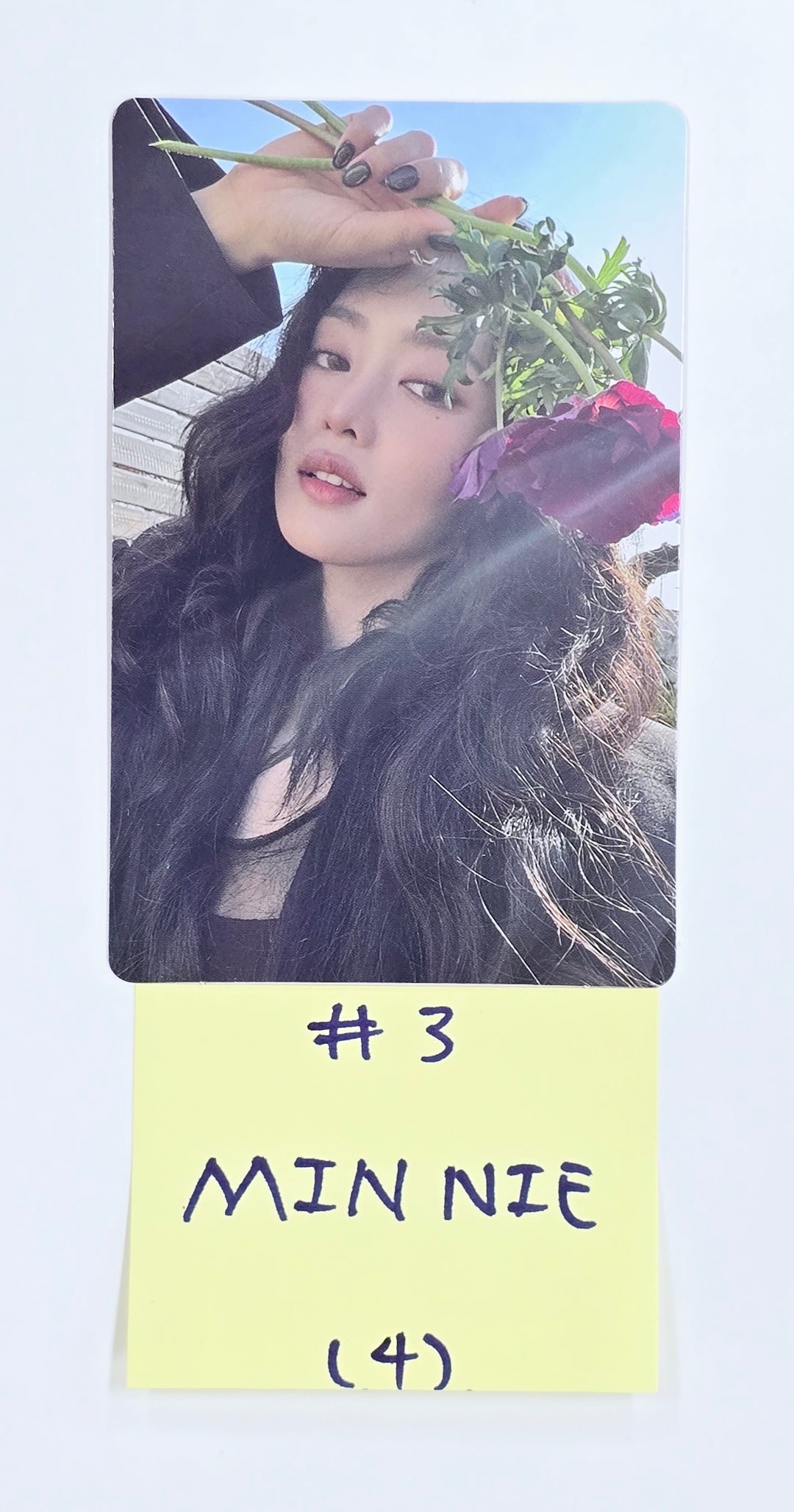 Minnie (of (G)I-DLE) "HER" - Official Photocard [25.1.22]