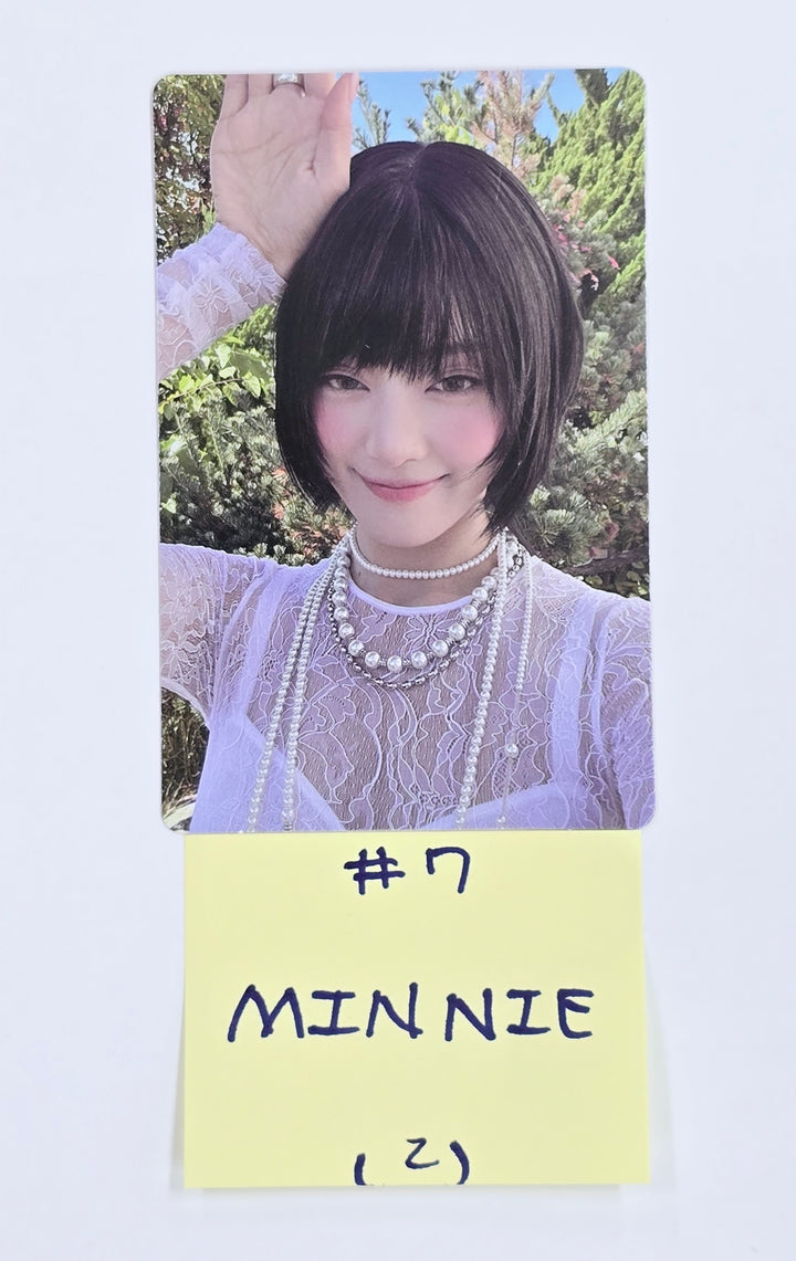 Minnie (of (G)I-DLE) "HER" - Official Photocard [25.1.22]