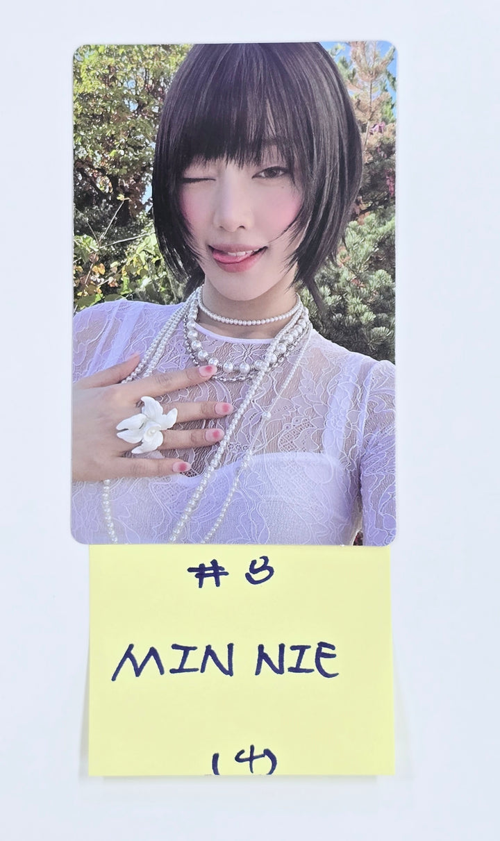 Minnie (of (G)I-DLE) "HER" - Official Photocard [25.1.22]