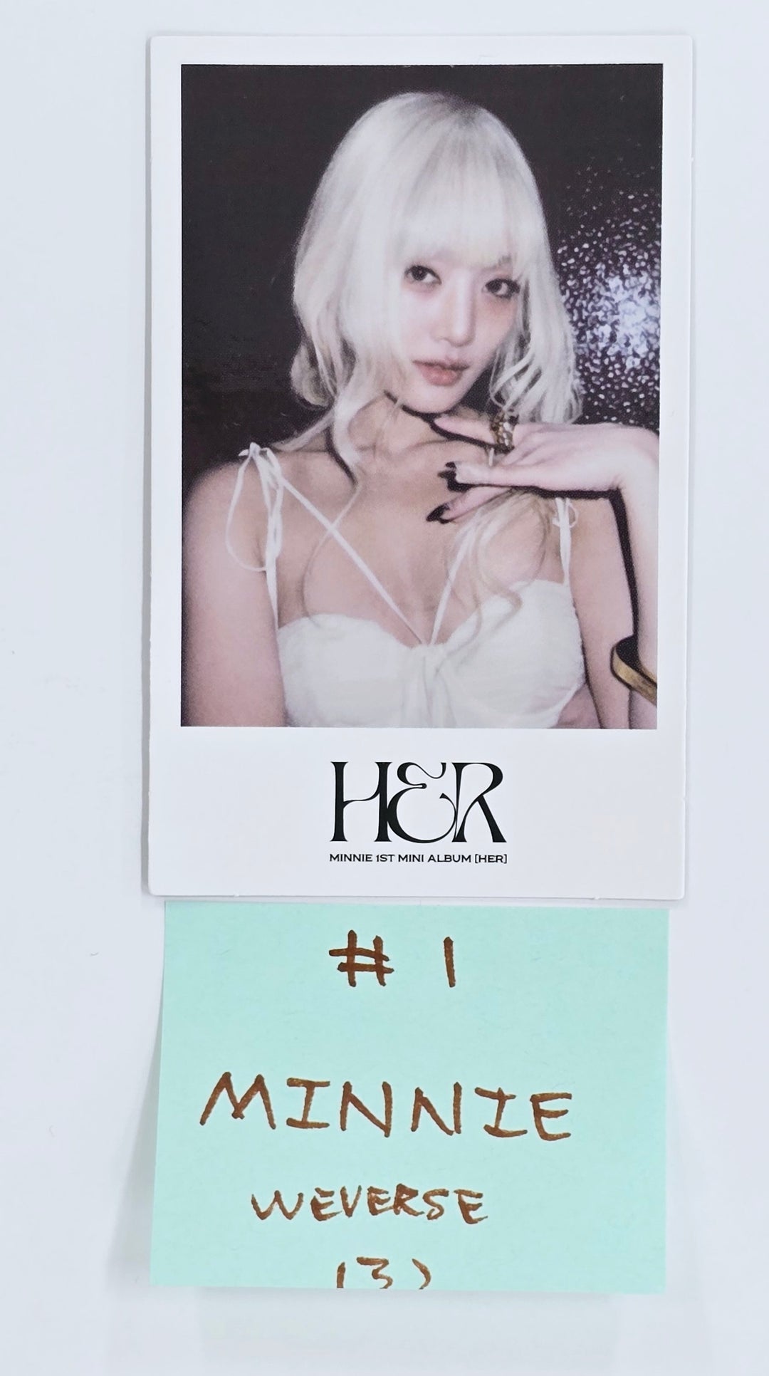 Minnie (of (G)I-DLE) "Her" - Weverse Shop Pre-Order Benefit Photocard [25.1.23]