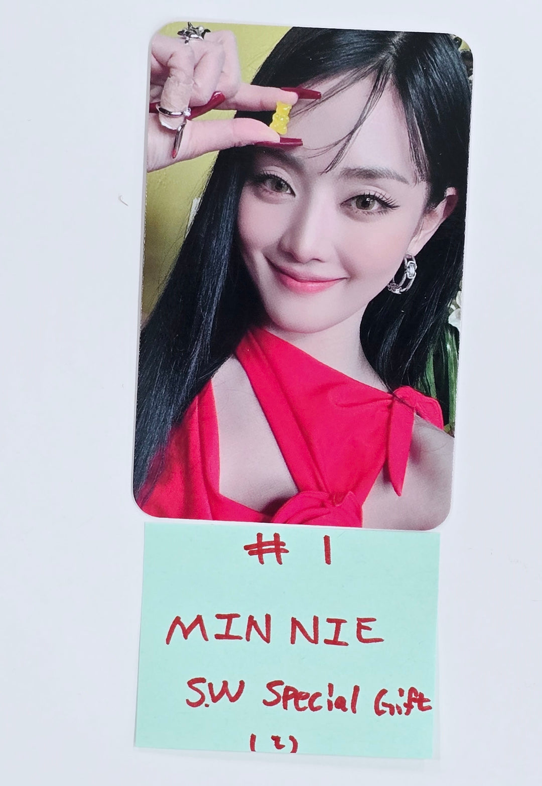 Minnie (of (G)I-DLE) "Her" - Soundwave Special Gift Photocard [25.1.23]