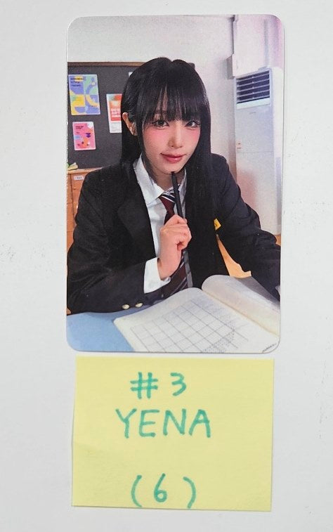 Yena "2025 YENA 1st Concert" - Official Trading Photocard [25.1.25]