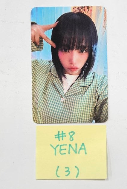 Yena "2025 YENA 1st Concert" - Official Trading Photocard [25.1.25]