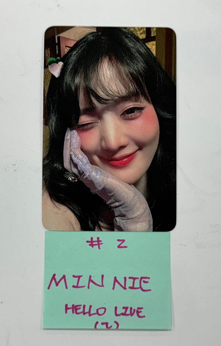 Minnie (of (G)I-DLE) "Her" - Hello Live Pre-Order Benefit Photocard [25.1.31]