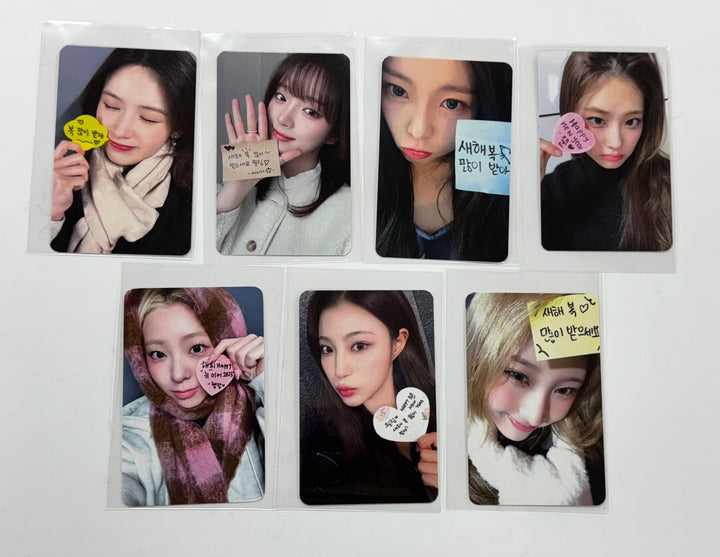 ICHILLIN "CHILLIN' OFFICE" 2025 SEASON'S GREETINGS - Makestar Fansign Event Photocard Round 2 [25.1.31]